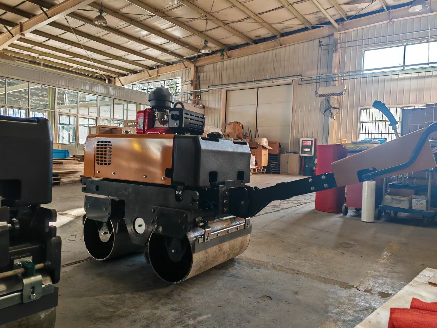 山東奔馬機械(SDBM)手扶雙鋼輪壓路機BM80